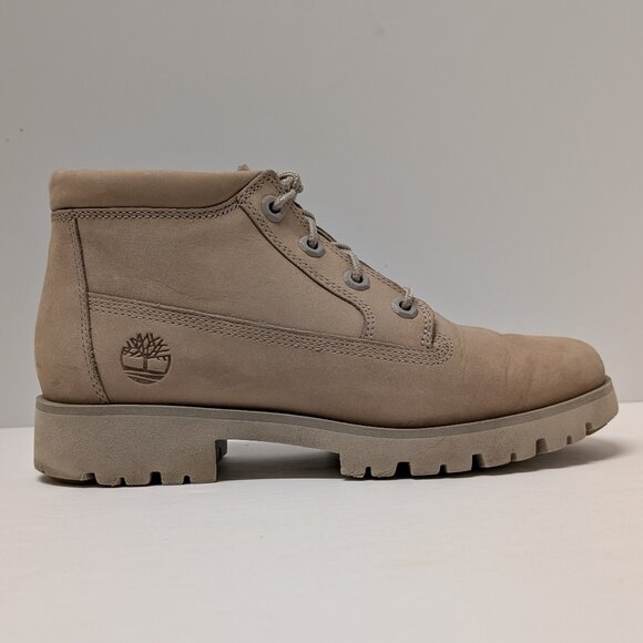 Timberland Lyonsdale Chunky-Sole Leather Boots in Light Beige & Grey - Picture 3 of 16